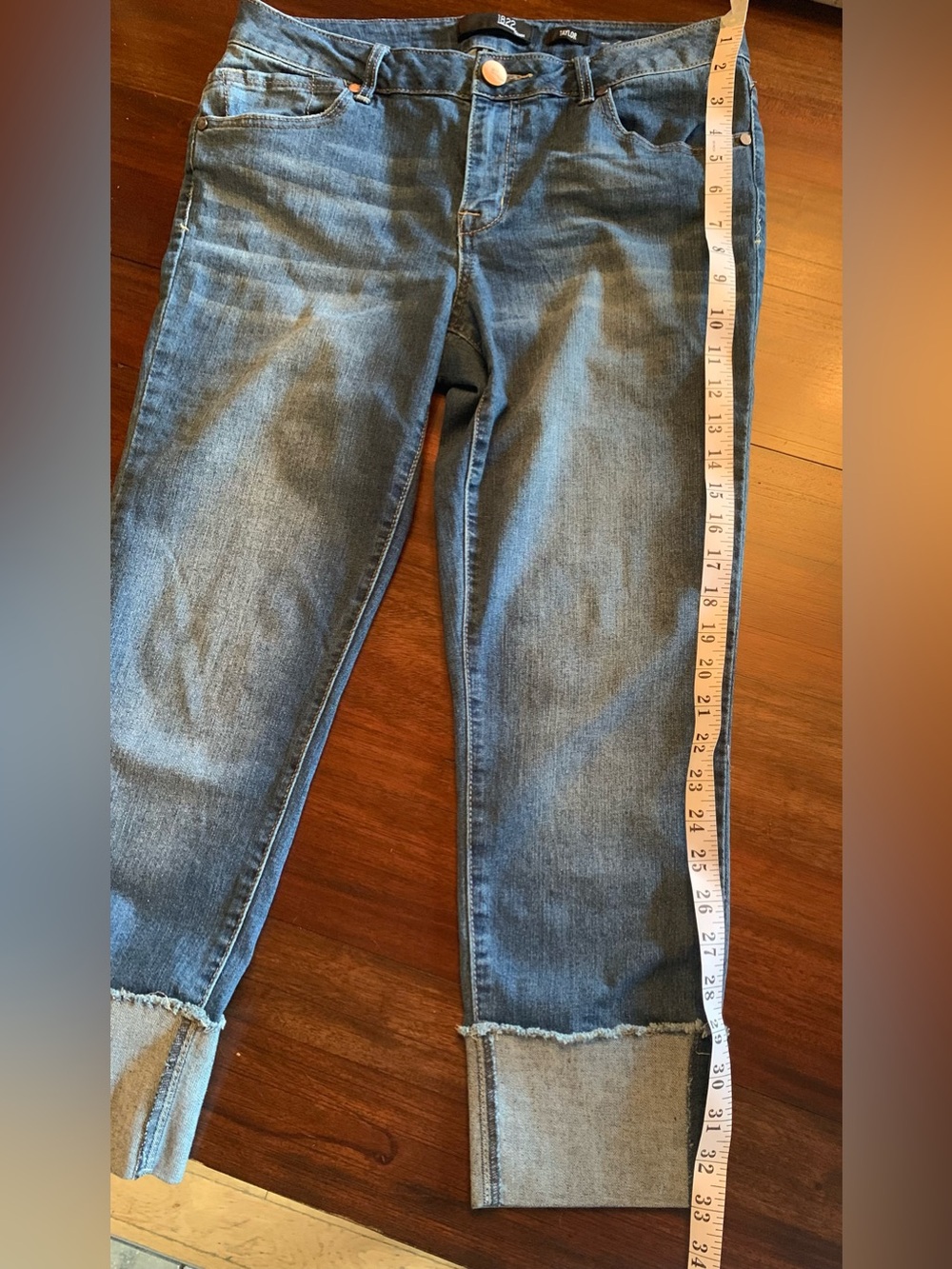 1822 Denim “Taylor” Straight Leg Jeans | Size 10 | Mid-Rise Cuffed Ankle - Picture 9 of 11